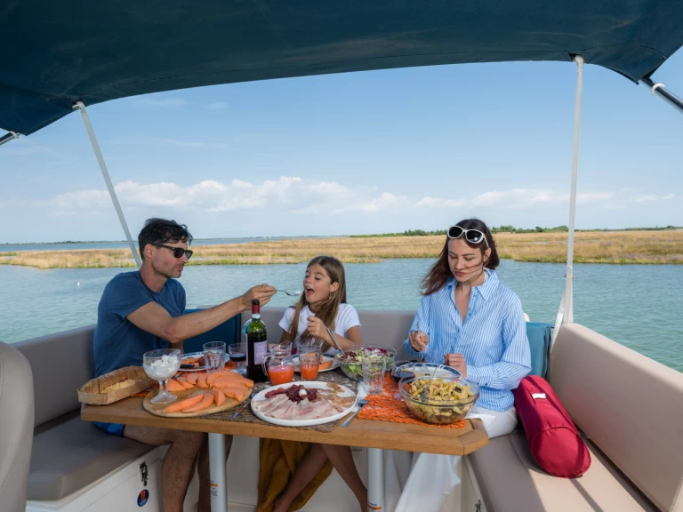 Noleggio Houseboat con o senza skipper Balt-Yacht a Casale sul Sile