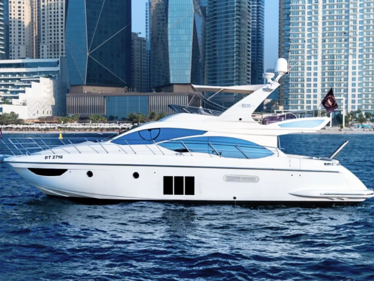 Noleggio barche Dubai Marina economico Azimut 53 Fly
