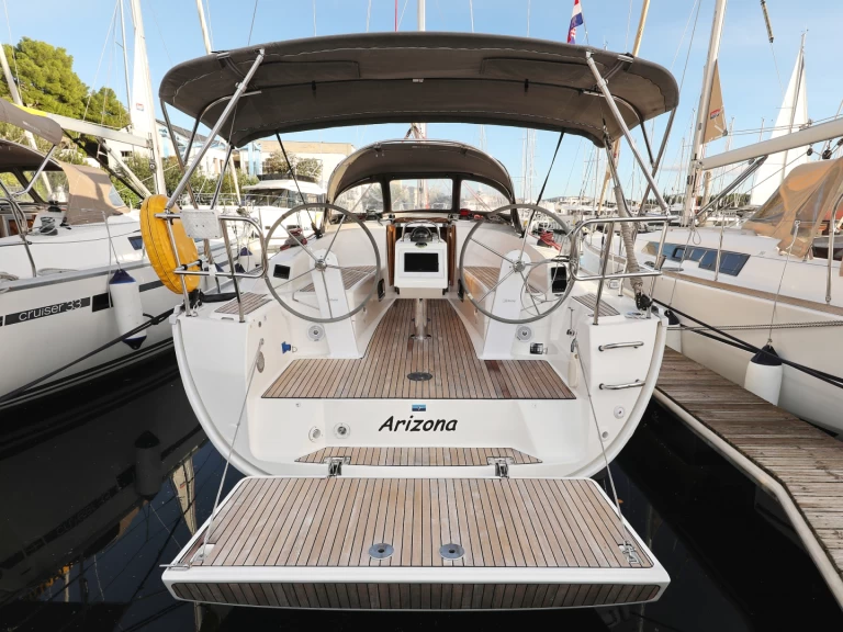 Noleggio barche Sebenico economico Cruiser 34
