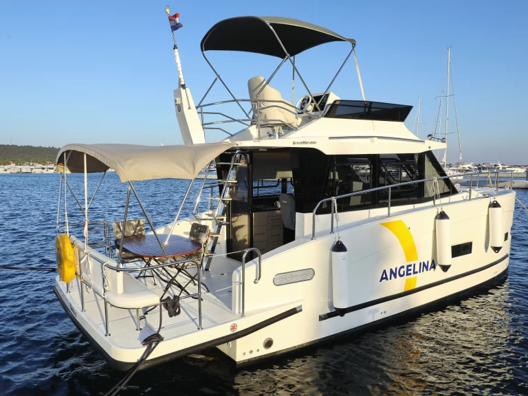 Noleggio barche Sveti Filip i Jakov economico Futura 40 Grand Horizon