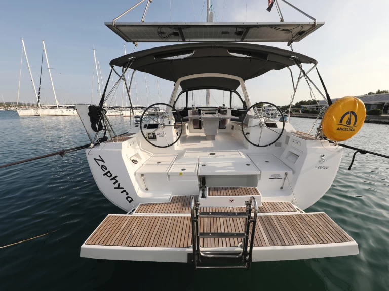 Noleggio Barca a vela Bénéteau con patente nautica