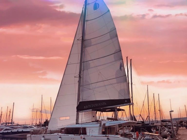 Catamarano a noleggio a Lefkáda al miglior prezzo