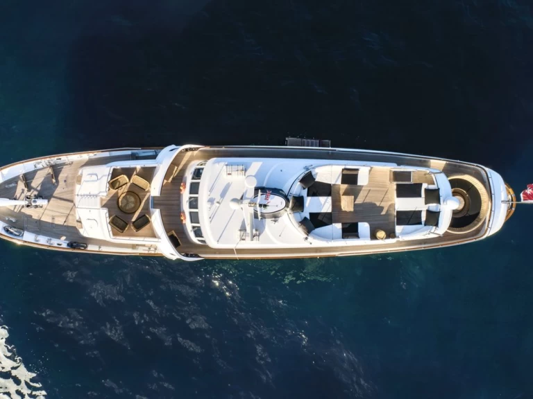 Noleggiare una Azimut Sounion II a Álimos