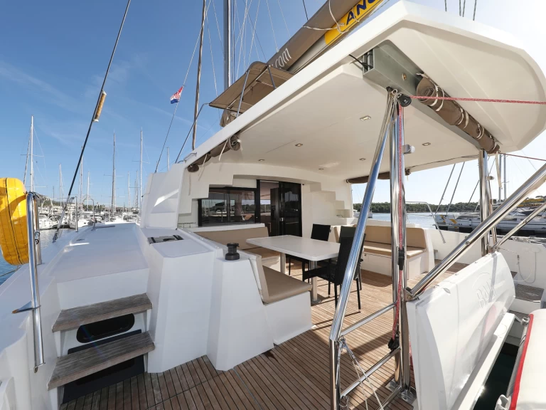 Noleggio Catamarano a Rogosnizza – Bali Bali 4.5