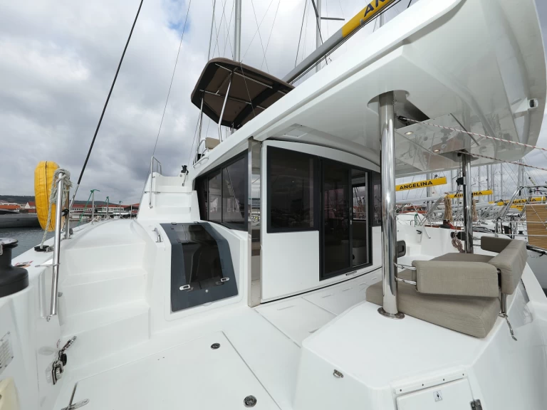 Noleggio Catamarano Bali con patente nautica