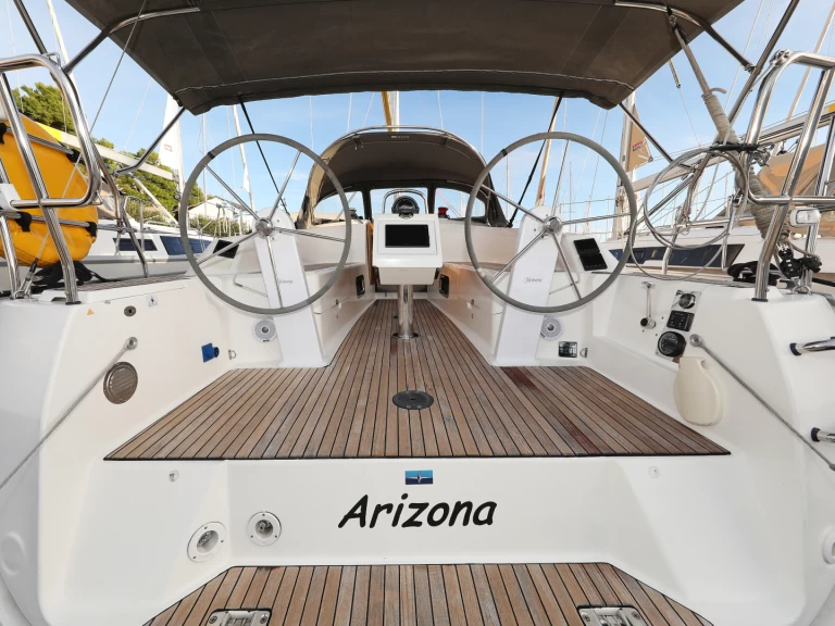 Noleggiare una Bavaria Cruiser 34 a Sebenico