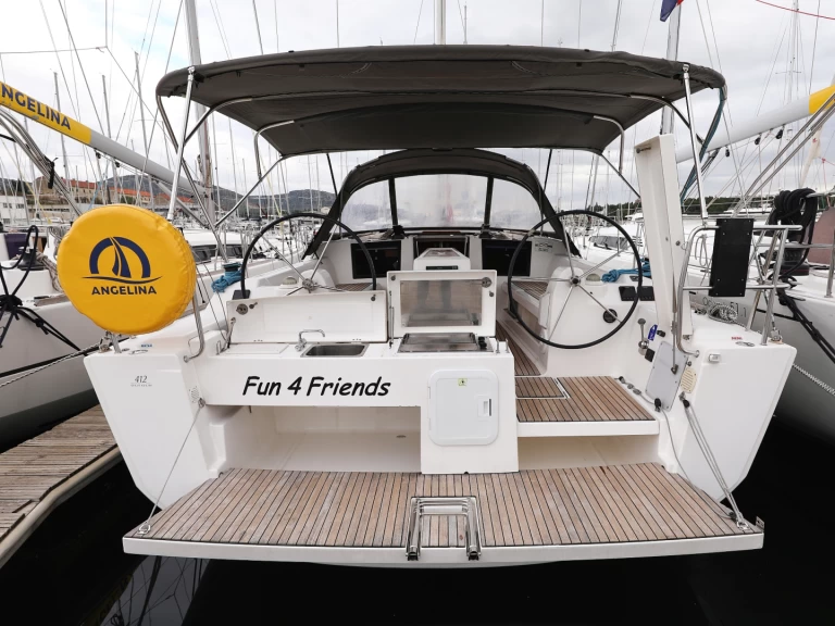 Barca a vela a noleggio a Primošten al miglior prezzo