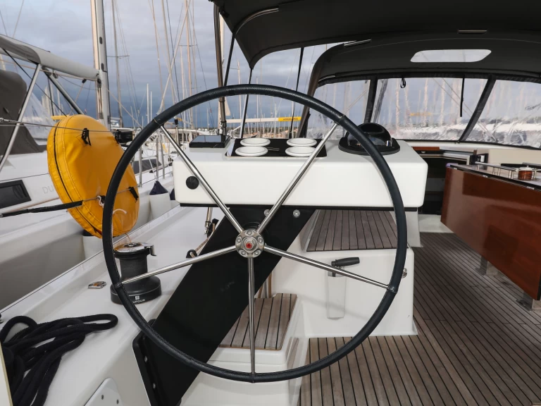 Noleggio barche Trogir economico Dufour 470