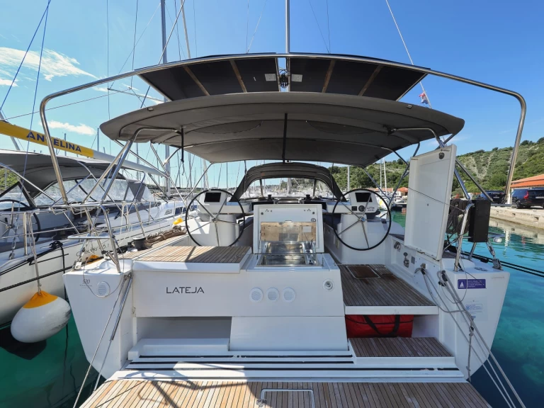 Noleggio Barca a vela Dufour con patente nautica