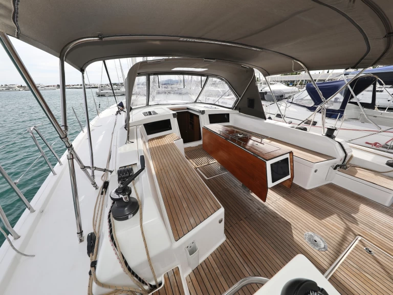 Barca a vela a noleggio a Sveti Filip i Jakov al miglior prezzo