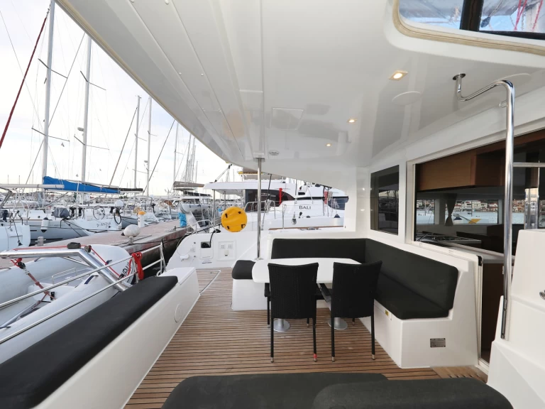 Noleggiare una Lagoon Lagoon 40 a Zaravecchia (Biograd)