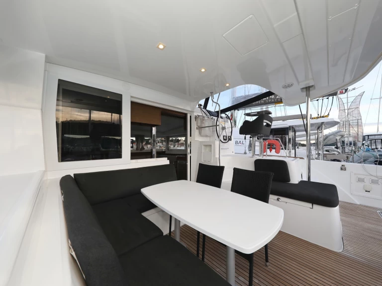 Noleggio barche Zaravecchia (Biograd) economico Lagoon 40