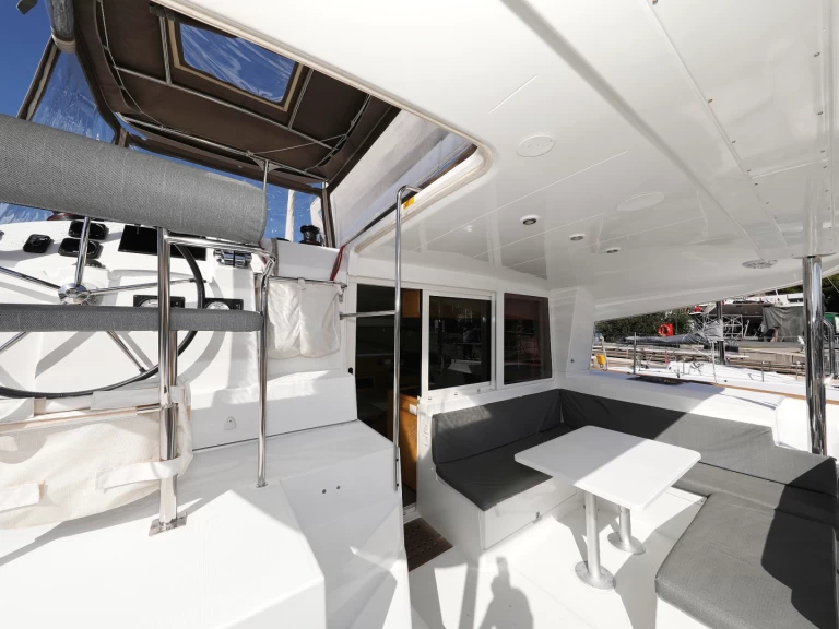 Noleggiare una Lagoon Lagoon 400 S2 a Sebenico