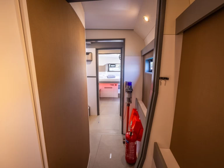 Noleggio Catamarano Windelo con patente nautica