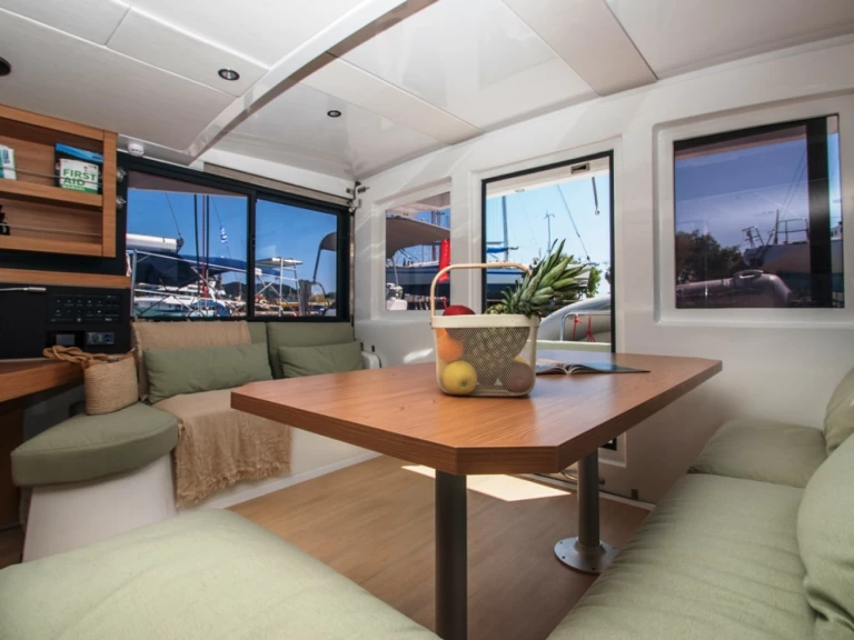 Noleggio barche Nydri economico Bali Catsmart