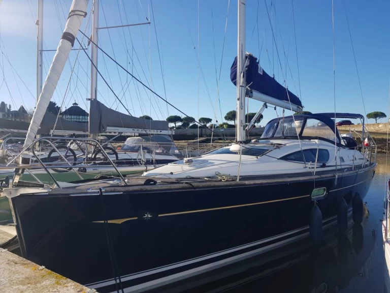 Noleggio Barca a vela Jeanneau con patente nautica