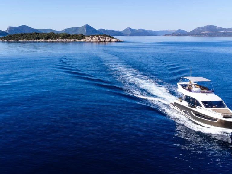 Noleggio a Ragusa (Dubrovnik) – Sealine Sealine F430 su SamBoat