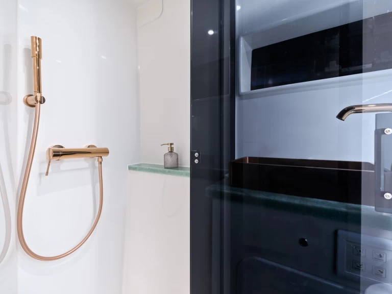 Noleggio Catamarano a Spalato – Luna Luna 49