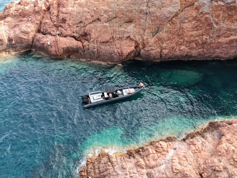 Noleggio barche Narwhal Fast 1100 a Cannes su Samboat