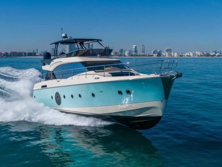 Noleggio barche Dubai Marina economico Sunseeker 60
