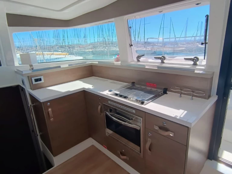 Noleggio barche Capo d'Orlando economico Bali 4.2