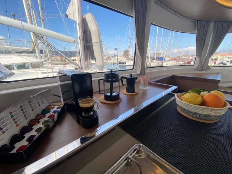 Noleggio Catamarano a Lefkáda – Lagoon Lagoon 46