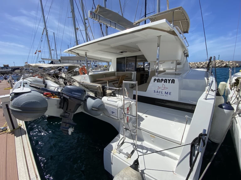 Noleggiare una Fountaine Pajot Lucia 40 a Ibiza Town
