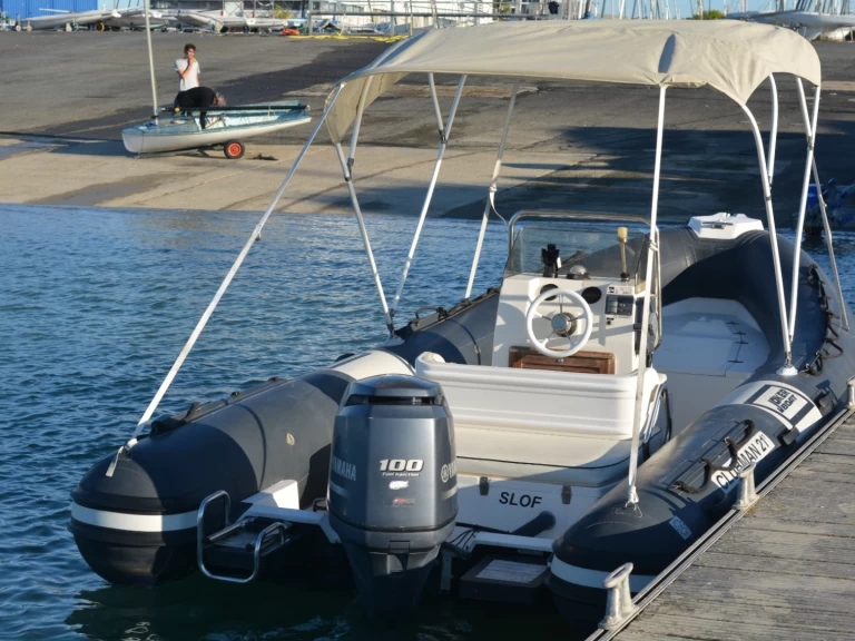 Noleggiare una Joker Boat Clubman 21 a La Rochelle
