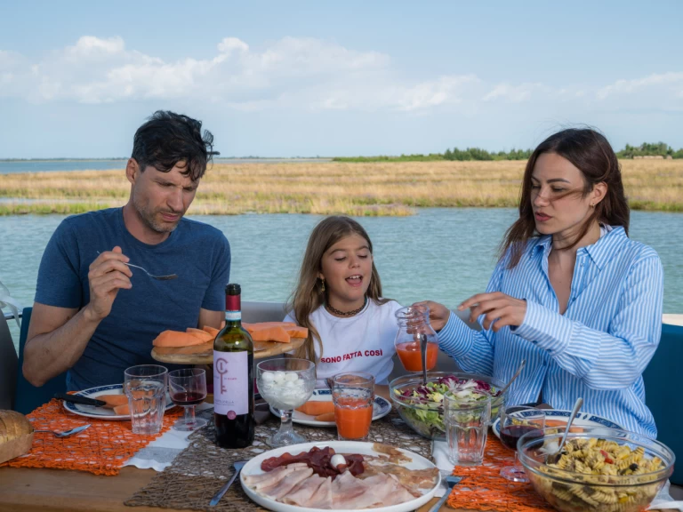 Noleggio Houseboat Balt-Yacht con patente nautica