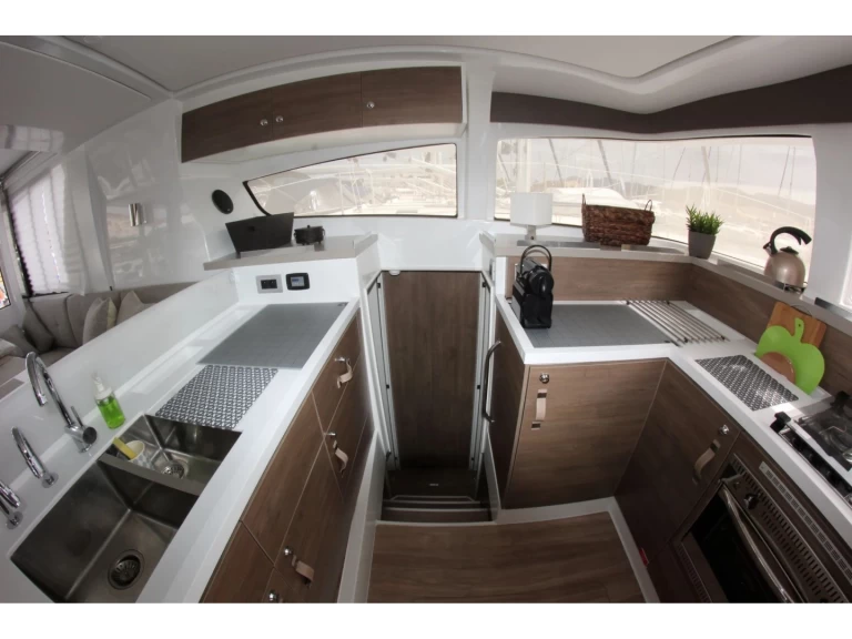 Noleggiare una Bali Bali 4.2 a Nikiána