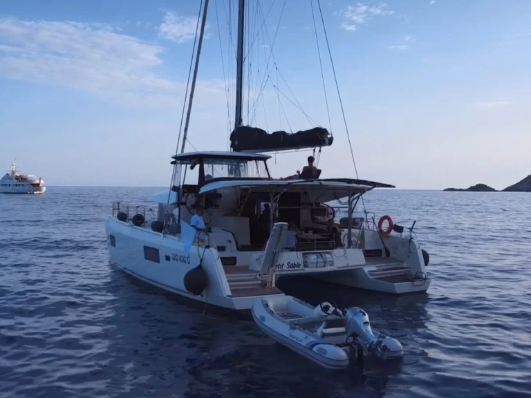 Noleggio barche Lagoon Lagoon 42 a Nettuno su Samboat