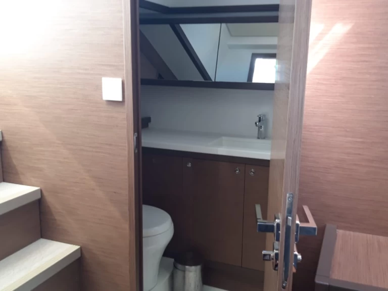 Noleggio Catamarano a Golfo Aranci – Lagoon Lagoon 52 F