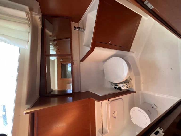 Barca a vela a noleggio a Rodi (Citta) al miglior prezzo