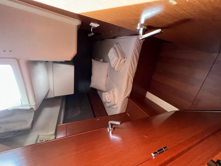 Bénéteau Oceanis 41.1 da affittare a  Rodi (Citta)