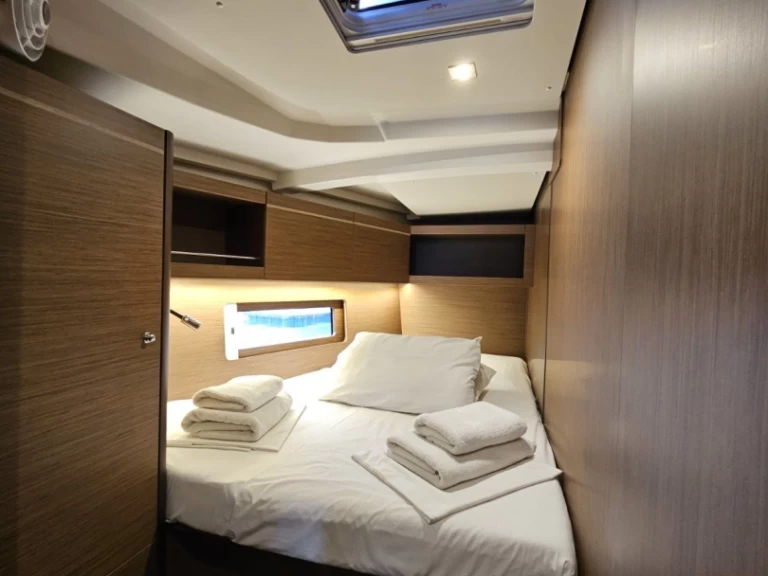 Bénéteau Oceanis 46.1 da affittare a  Rodi (Citta)