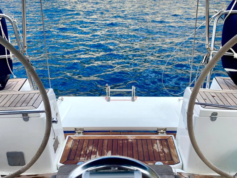 Dufour Dufour 425 da affittare a  Piombino