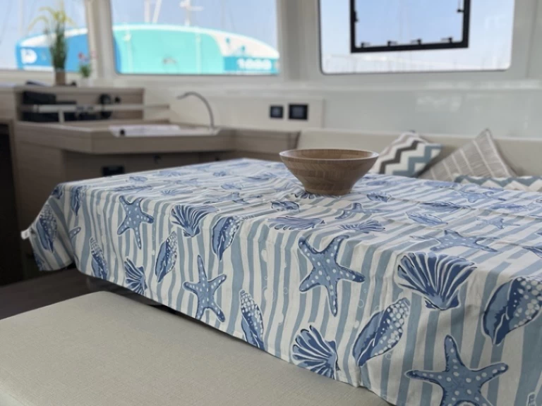 Lagoon Lagoon 46 da affittare a  Álimos