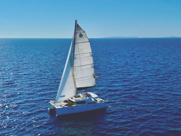 Catamarano a noleggio a Sebenico al miglior prezzo