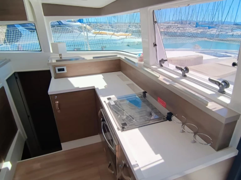 Noleggiare una Bali Bali 4.2 a Capo d'Orlando