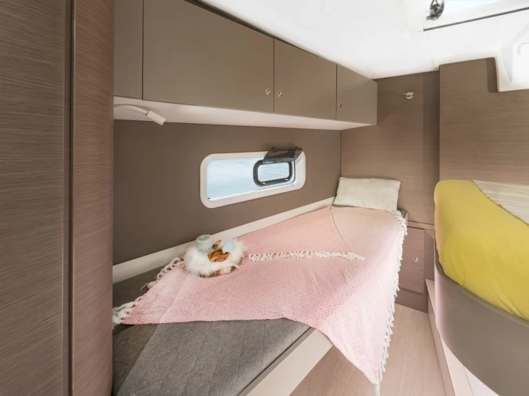 Noleggiare una Bali Bali Catspace 2025 a Capo d'Orlando