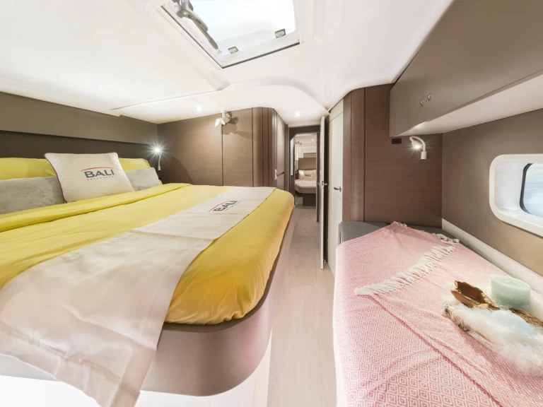 Noleggio barche Capo d'Orlando economico Bali Catspace 2025