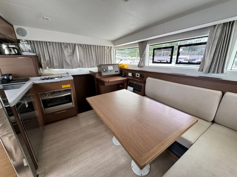 Noleggio a Capo d'Orlando – Lagoon Lagoon 40 su SamBoat