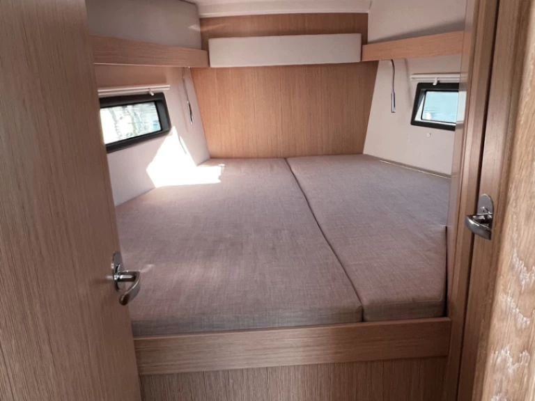 Noleggio Barca a vela a Zara – Bavaria Bavaria C38 (2 heads)