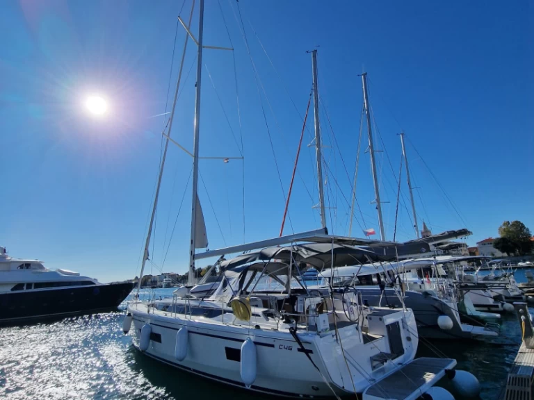 Bavaria Bavaria C46 da affittare a  Zara