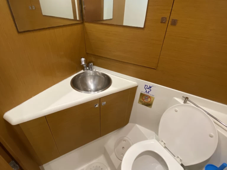 Noleggio Barca a vela con o senza skipper Jeanneau a Álimos