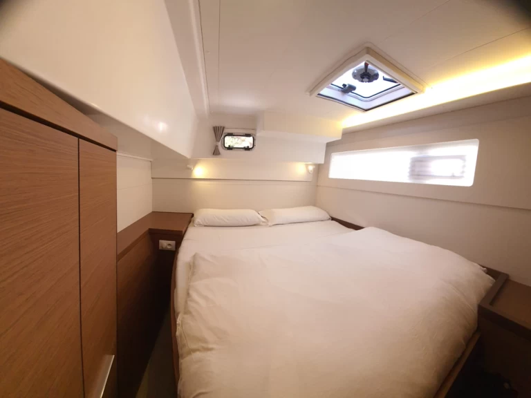 Noleggio Catamarano a Olbia – Lagoon Lagoon 40