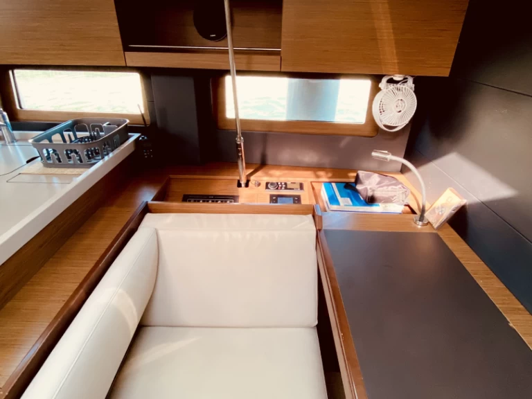 Noleggio barche Lefkáda economico Beneteau Oceanis 51.1