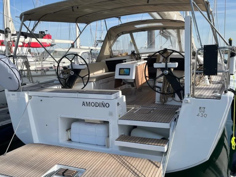 Noleggio Barca a vela con o senza skipper Dufour a Baiona