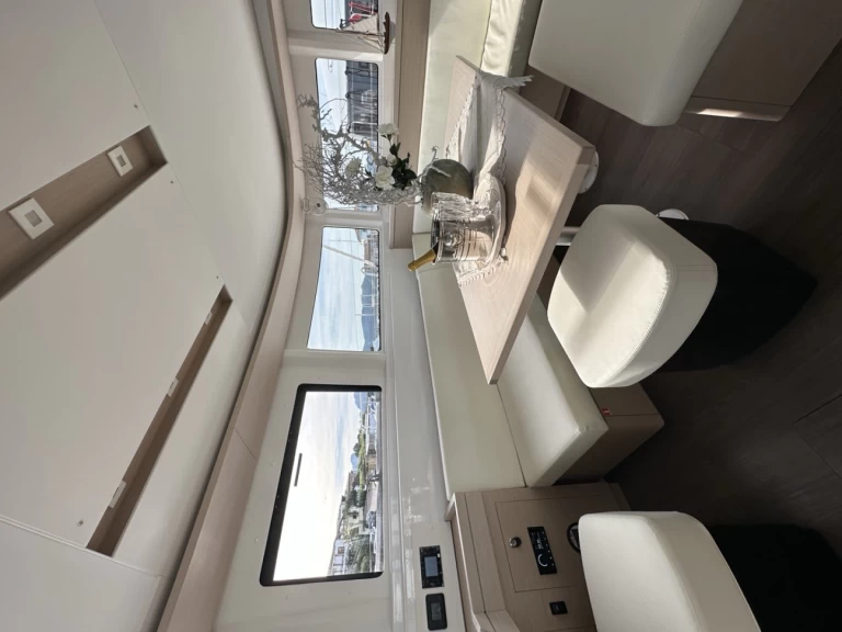 Noleggiare una Lagoon Lagoon 46 a Cugnana Verde