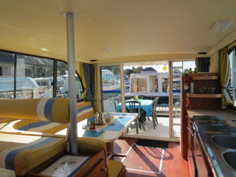 Houseboat a noleggio a Sablé-sur-Sarthe al miglior prezzo